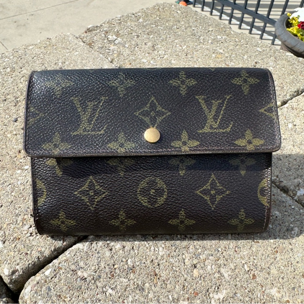 Louis Vuitton Monogram Porte Tressor trifold